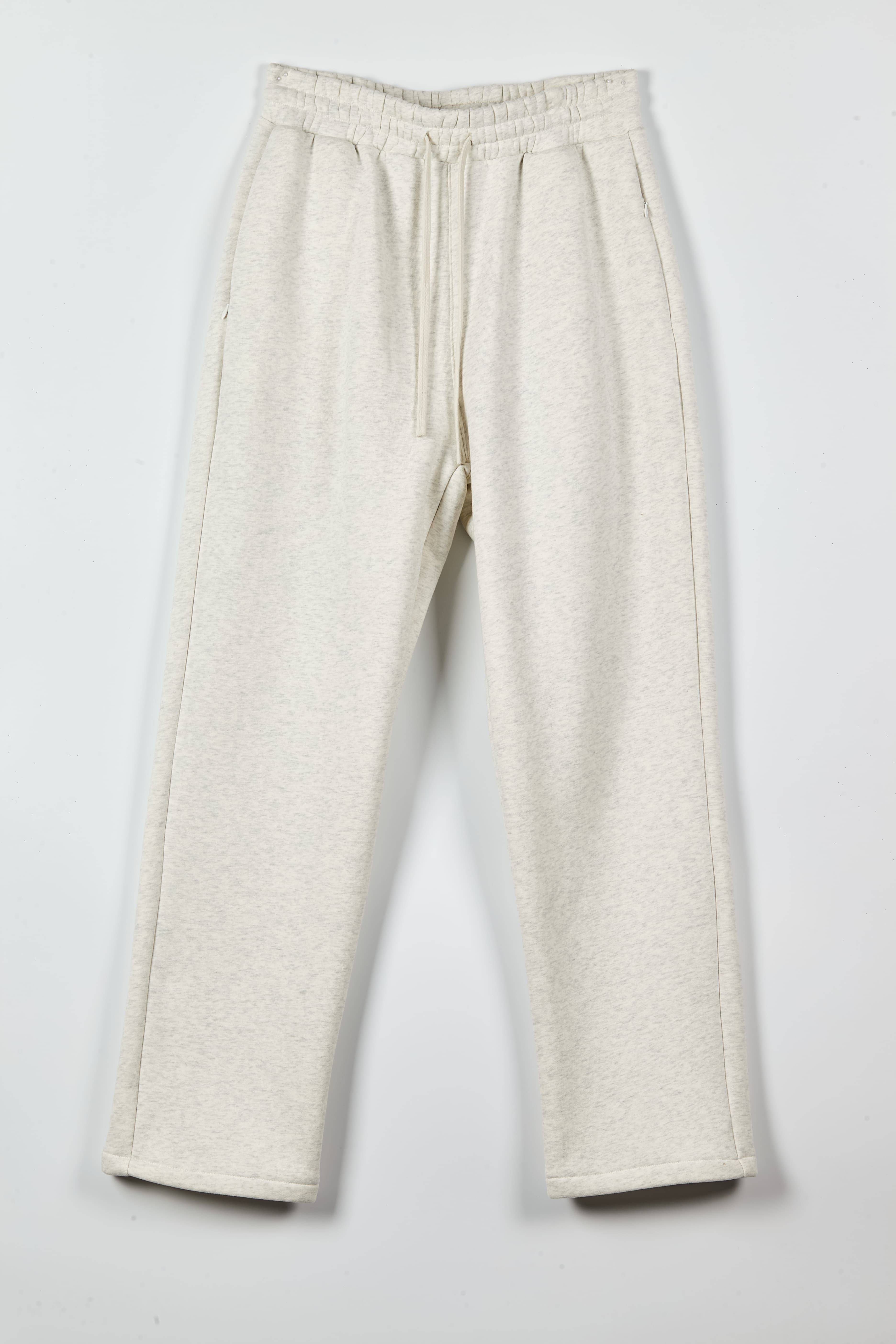 2026 Solid Color Loose Sports Pants with Thick Velvet Straight Shape.